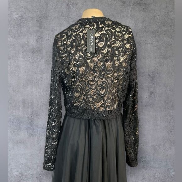 Black Lace Bolero by Onyx Nite - Picture 2 of 8